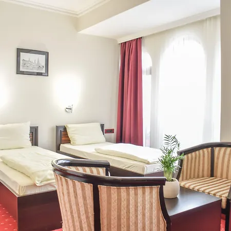 Hamburg 4* Skopie